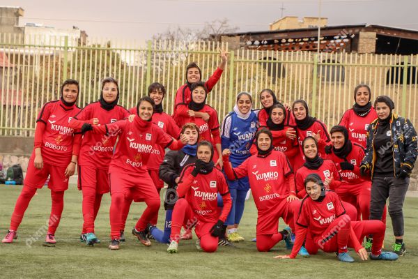 فوتبال | تمرین تیم زارع باتری سنندج