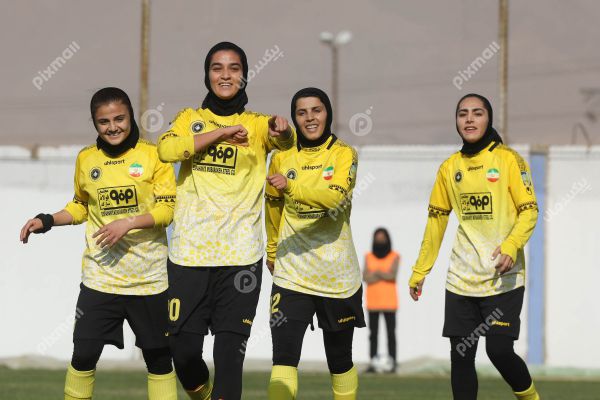 فوتبال | سپاهان اصفهان - همیاری ارومیه 