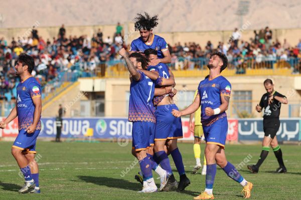 فوتبال| نفت و گاز گچساران - سایپا تهران