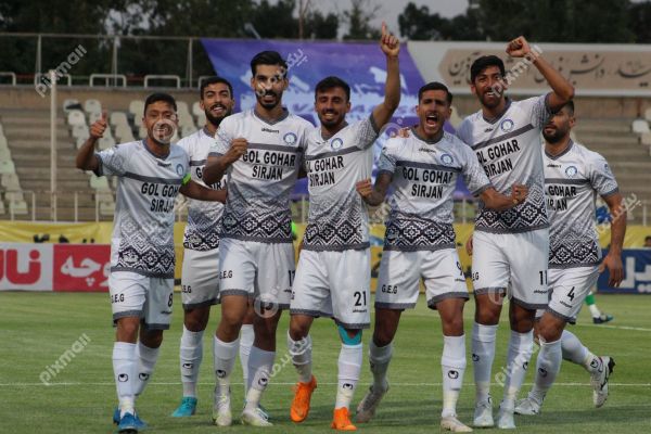 فوتبال | هوادار تهران - گلگهر سیرجان