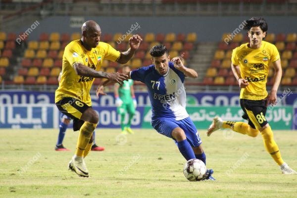 فوتبال | آبی پوشان جنوب - سپاهان اصفهان