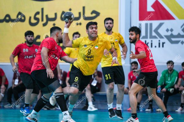 فوتبال | سپاهان اصفهان - پرواز هوانیروز