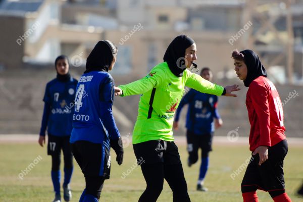 فوتبال | زارع باتری سنندج - کیان نیشابور